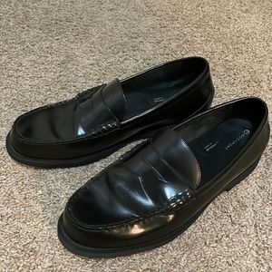 Rockport men’s leather loafers. Black. Size 12.